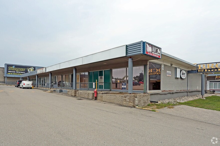 More Photos Of 125 Stewart Blvd, Brockville Freestanding For Lease
