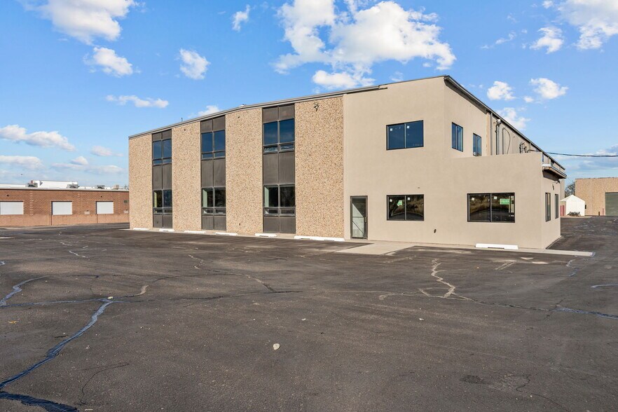 More Photos Of 1342 W Industrial Rd, Cedar City Warehouse For Lease