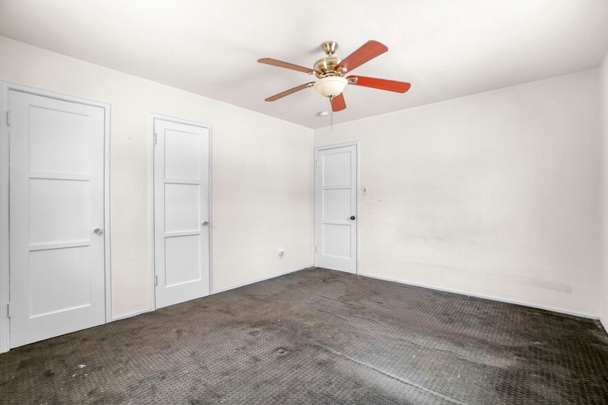 More Photos Of 6833 Simpson Ave, North Hollywood Land For Sale