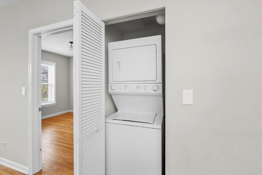 More Photos Of 4952-4956 N Ridgeway Ave, Chicago Apartments For Sale