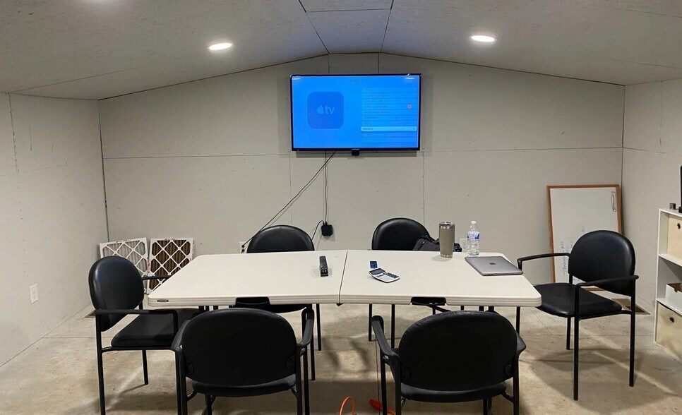 More Photos Of 19560 Lower Pleasant Ridge Rd, Caldwell Warehouse For Lease