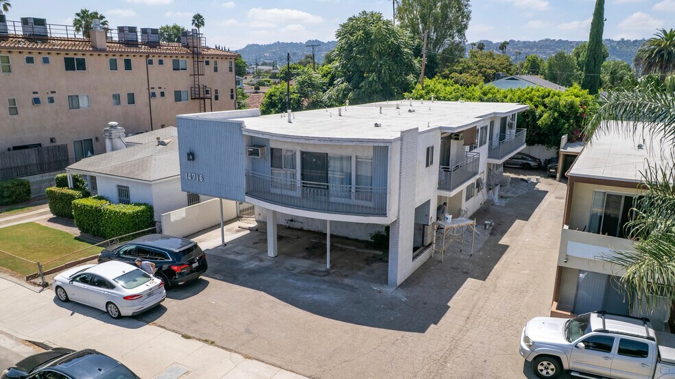 More Photos Of 14716 Magnolia Blvd, Sherman Oaks Apartments For Sale