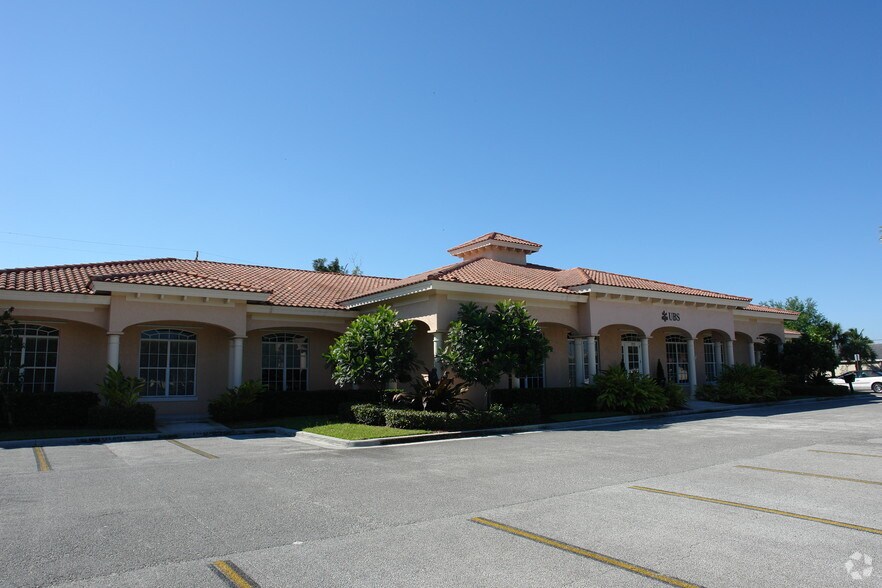 Primary Photo Of 710 SE Ocean Blvd, Stuart Office For Lease