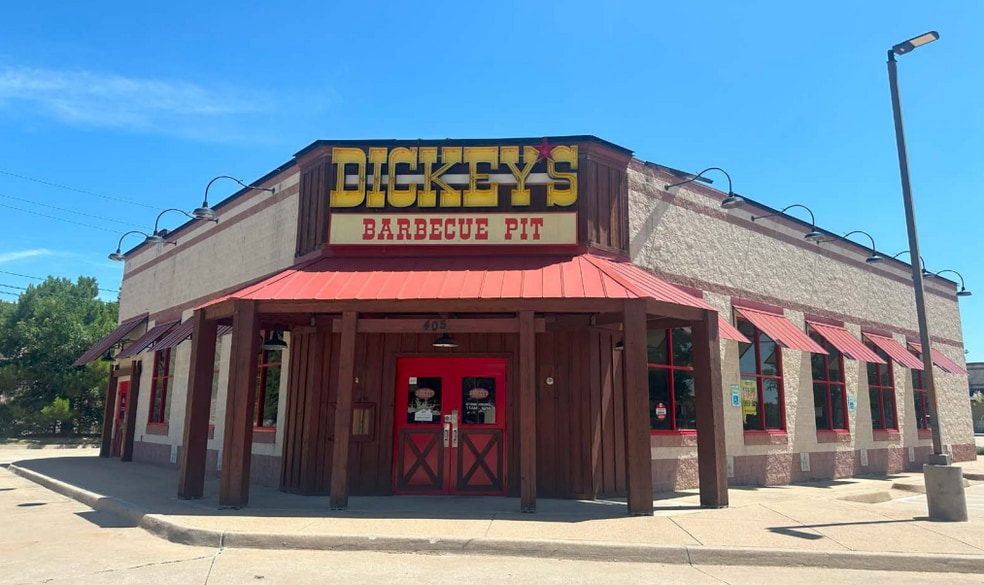 Primary Photo Of 405 S Central Expy, Allen Restaurant For Sale