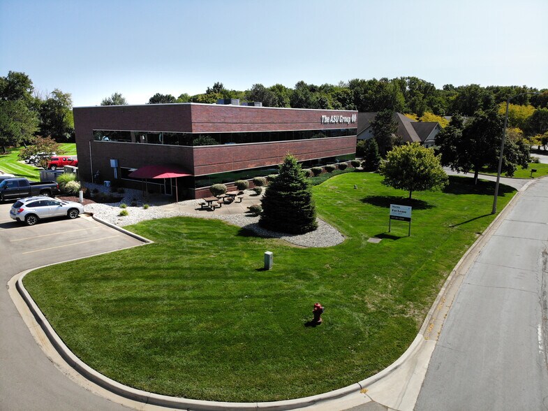 More Photos Of 2120 University Park Dr, Okemos Medical For Sale
