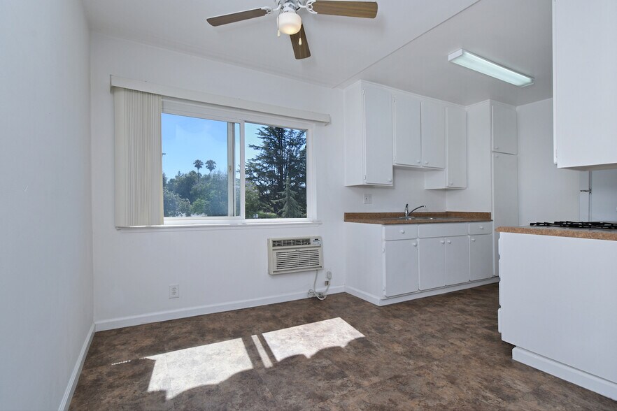 More Photos Of 9301 Darby Ave, Northridge Apartments For Sale