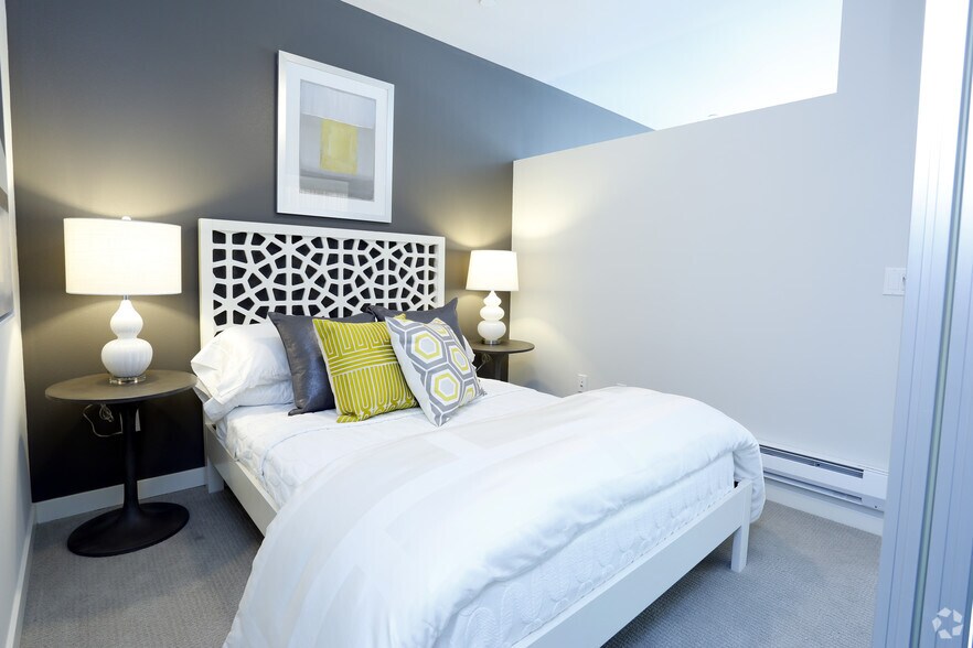 More Photos Of 1516 NW 51st St, Seattle Apartments For Sale