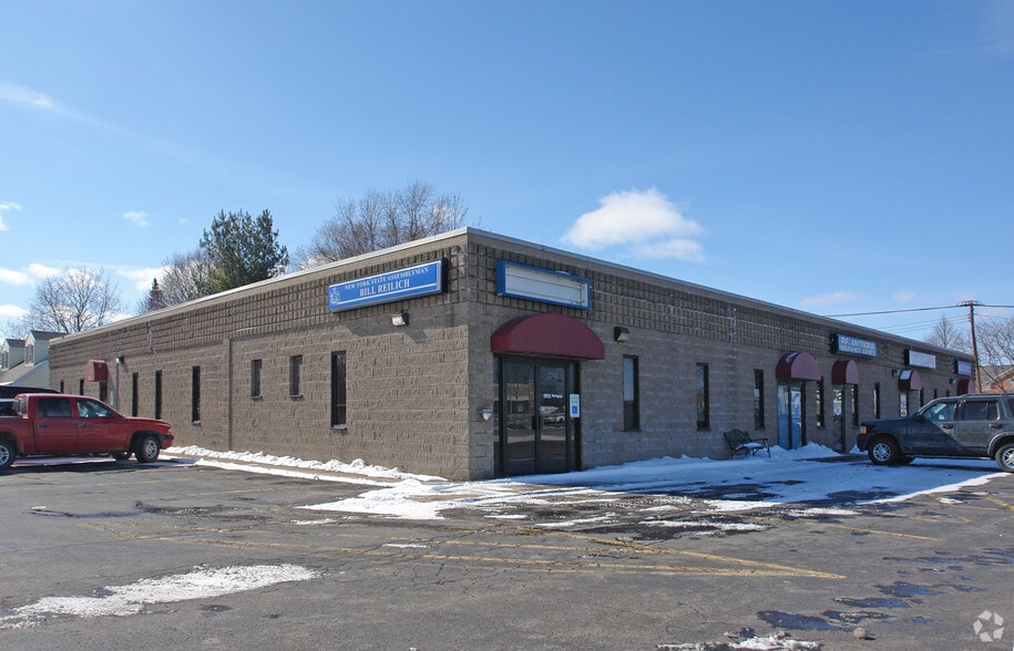 More Photos Of 2745 W Ridge Rd, Rochester Storefront Retail Office For Lease