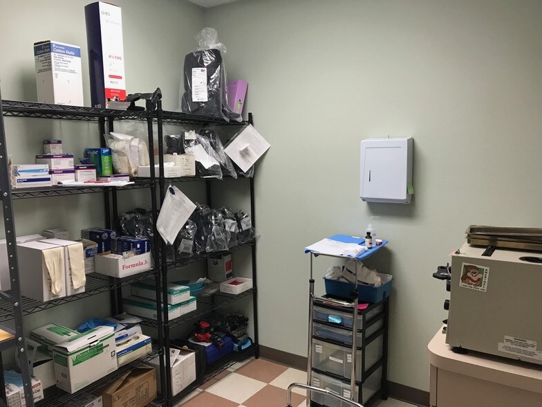 More Photos Of 305 S Childs St, Leesburg Medical For Sale