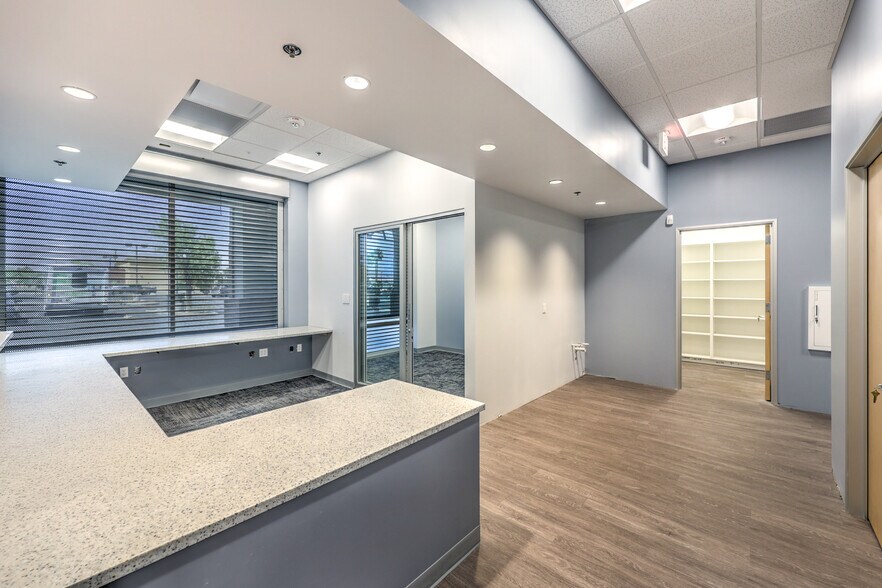 More Photos Of 2943-3073 W Craig Rd, North Las Vegas Unknown For Lease