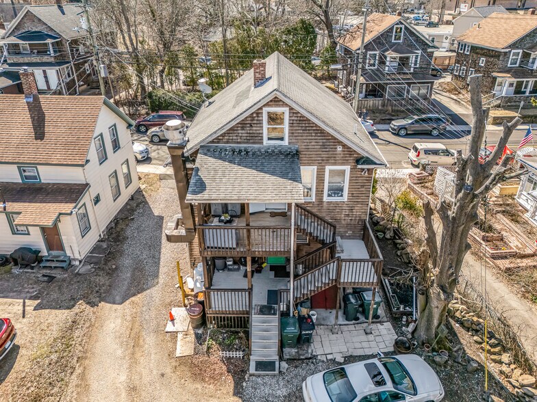 More Photos Of 108-110 Poquonnock Rd, Groton Freestanding For Sale