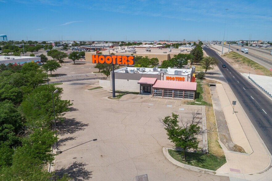 More Photos Of 8101 W I-40, Amarillo Restaurant For Lease