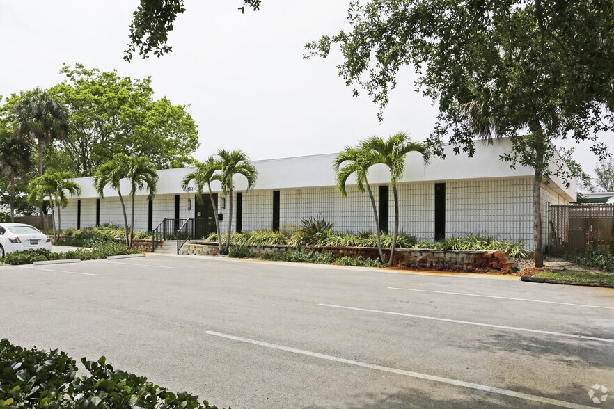 Primary Photo Of 1951 J And C Blvd, Naples Service For Lease