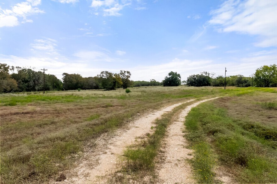 More Photos Of 1272 Old Lytton Springs Rd, Lockhart Land For Sale