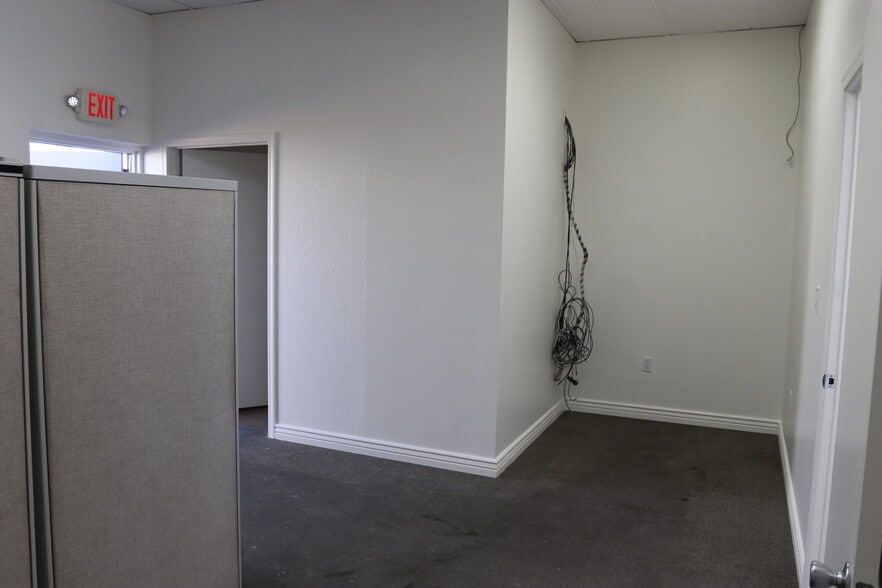 More Photos Of 4830 E Main St, Mesa General Retail For Sale