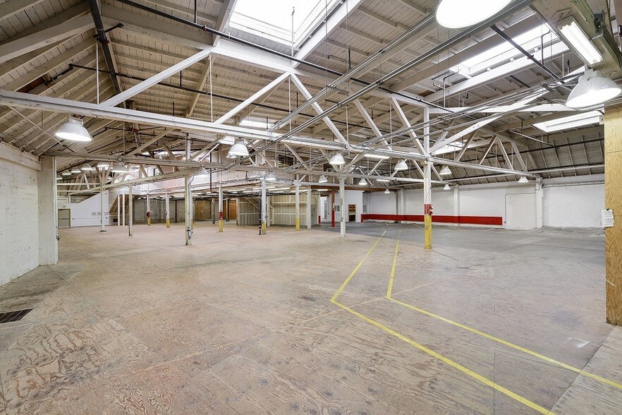 More Photos Of 2525 Phelps St, San Francisco Warehouse For Lease