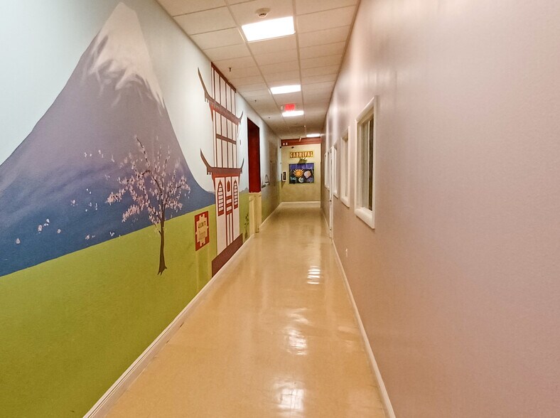 More Photos Of 499 S Nova Rd, Ormond Beach Schools For Sale