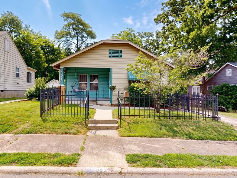 Primary Photo Of 305 Richard St, Hot Springs National Park Specialty For Sale