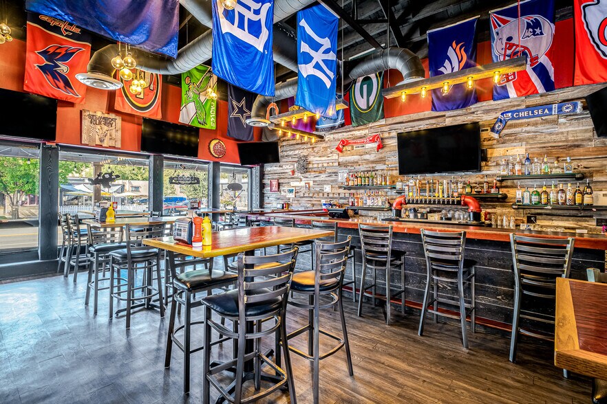 More Photos Of 111 11th St, Steamboat Springs Restaurant For Lease