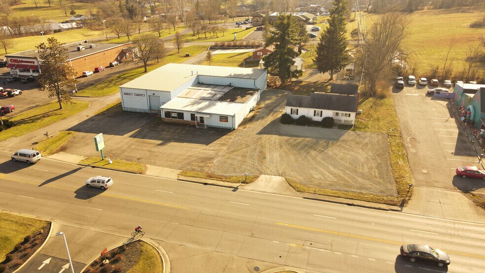 More Photos Of 1222 Western Ave, Chillicothe Flex For Sale