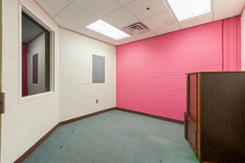 More Photos Of 702 E Grand Ave, Ponca City Office For Sale