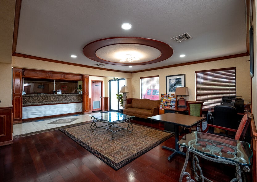 More Photos Of 11217 Ih 37, Corpus Christi Hotel For Sale