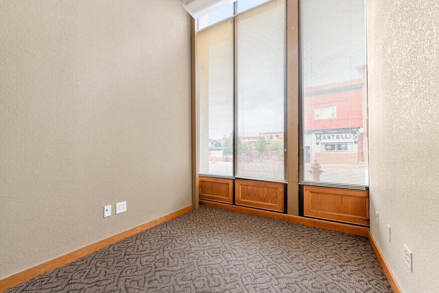 More Photos Of 136 W Main St, Trinidad Office For Sale
