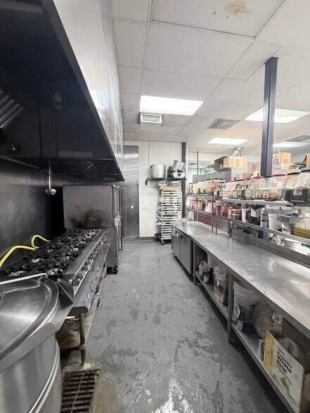 More Photos Of 8856-8858 W Pico Blvd, Los Angeles Storefront Retail Office For Lease