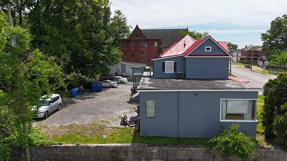 More Photos Of 1526 Dodds Ave, Chattanooga Office Residential For Lease