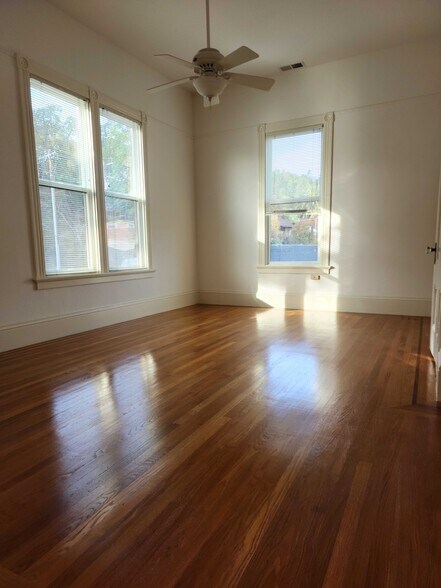 More Photos Of 11 G St, San Rafael General Retail For Sale