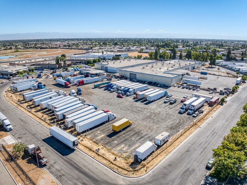 More Photos Of 5333 N Cornelia Ave, Fresno Warehouse For Sale