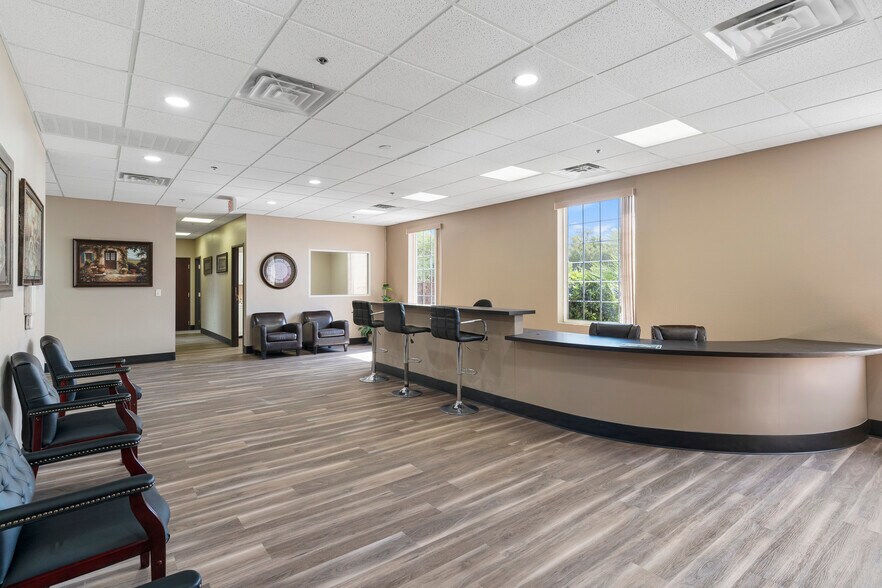 More Photos Of 2610 W Horizon Ridge Pky, Henderson Medical For Lease