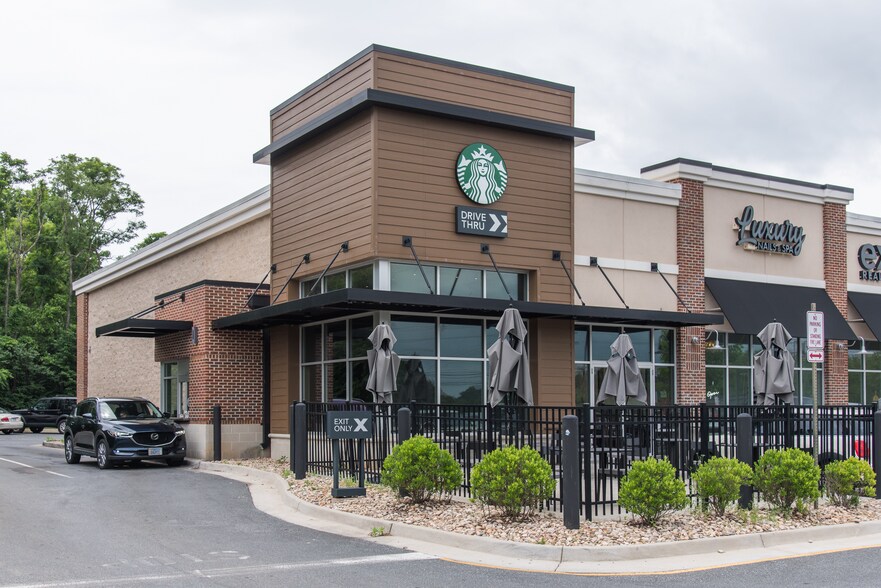 More Photos Of 19399 Forest Rd, Lynchburg General Retail For Lease