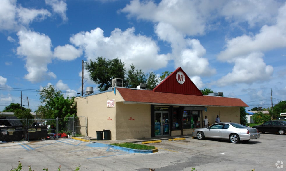 Primary Photo Of 5595 Pembroke Rd, Hollywood Convenience Store For Sale