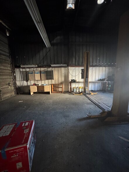 More Photos Of 1117-1121 Broadway, El Cajon Auto Repair For Lease