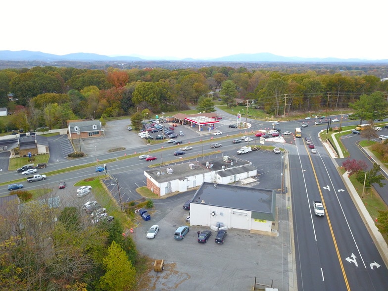 More Photos Of 7106 Timberlake Rd, Lynchburg General Retail For Sale