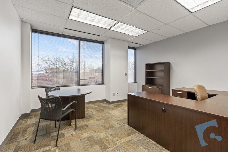 More Photos Of 1130 E Arapaho Rd, Richardson Office For Lease