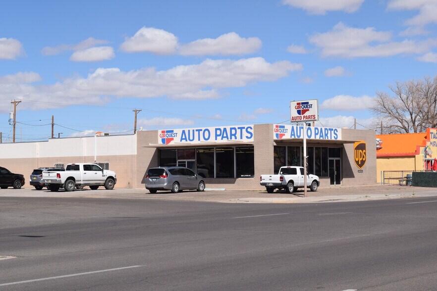 More Photos Of 301 E Pine St, Deming Freestanding For Sale