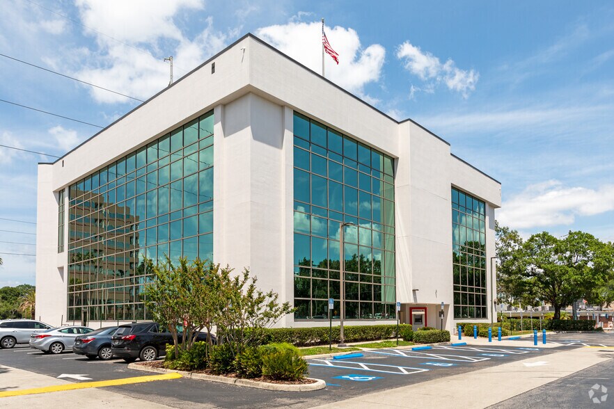 More Photos Of 2700 W Dr Martin Luther King Jr Blvd, Tampa Medical For Lease