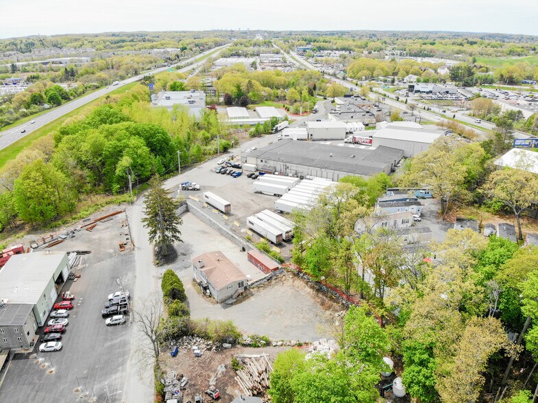 More Photos Of 25 Popes Ln, Danvers Flex For Sale