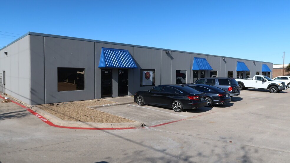 More Photos Of 1510 Randolph St, Carrollton Light Manufacturing For Lease