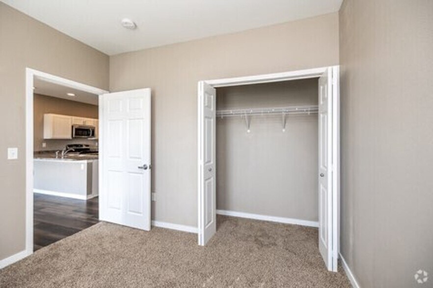 More Photos Of 320 W 3rd St N, Newton Apartments For Sale
