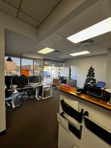 More Photos Of 3230 N Delaware St, Chandler Warehouse For Lease