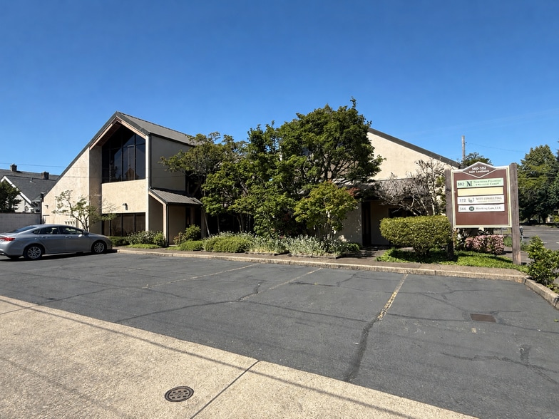 Primary Photo Of 560-582 W Van Buren St, Corvallis Loft Creative Space For Lease