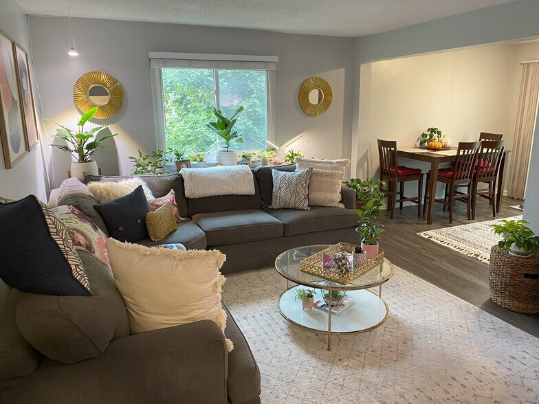 More Photos Of 706 E 139th St, Kansas City Apartments For Sale