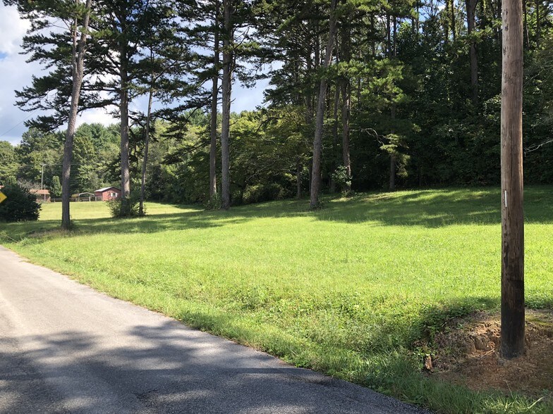 More Photos Of 177 S Pine St, Dayton Land For Sale