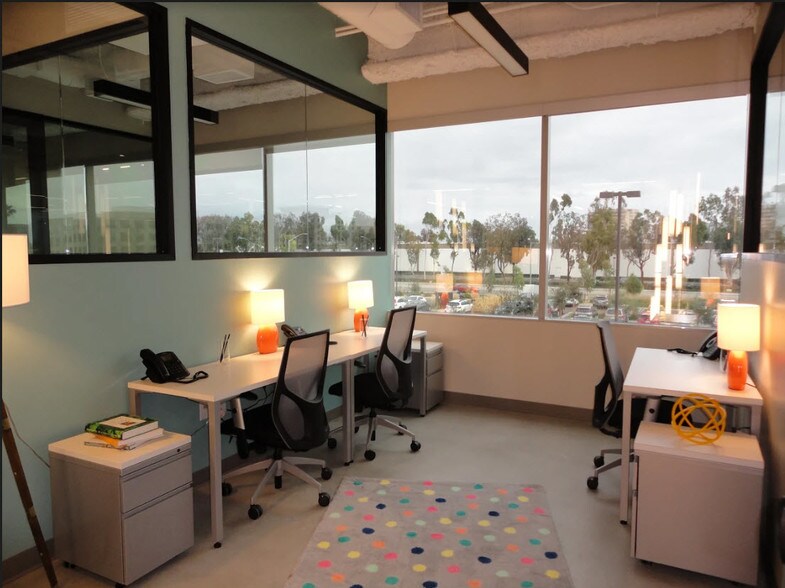 More Photos Of 17875 Von Karman, Irvine Coworking Space