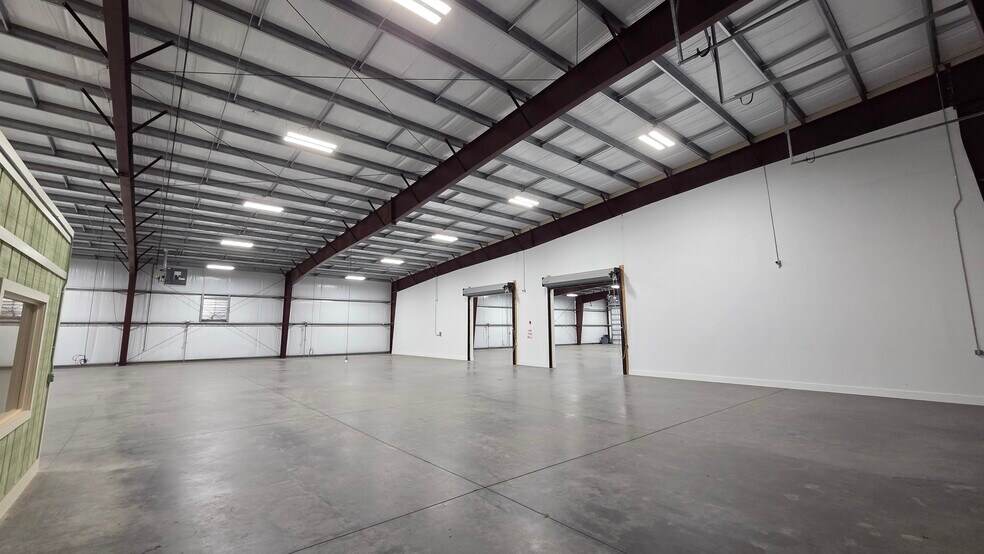 More Photos Of 3663 Southland Dr, Flowery Branch Warehouse For Sale