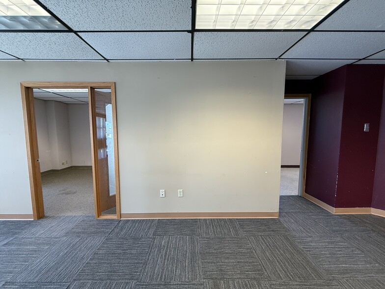 More Photos Of 6514 Odana Rd, Madison Freestanding For Lease