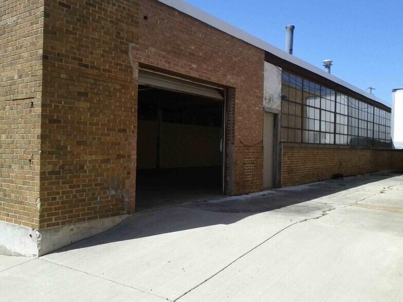 More Photos Of 1455 E Golf Rd, Des Plaines Unknown For Lease